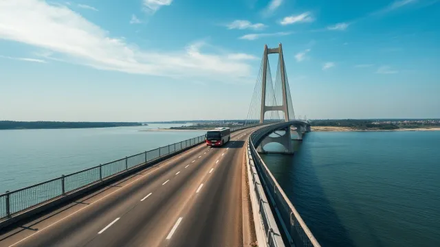 Integration Bridge sees just 4 cars in first week; buses use structure 24 hours